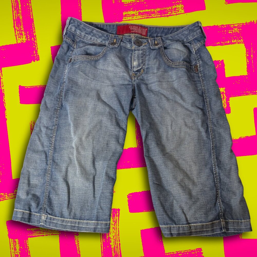 GUESS JEANS Capri Medium Blue Wash Denim US Women's 8/Jeans Size 29